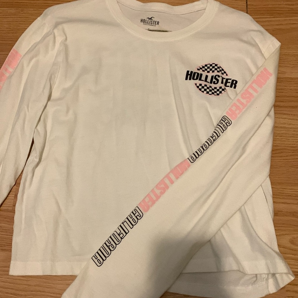 White Hollister Long Sleeve Crop